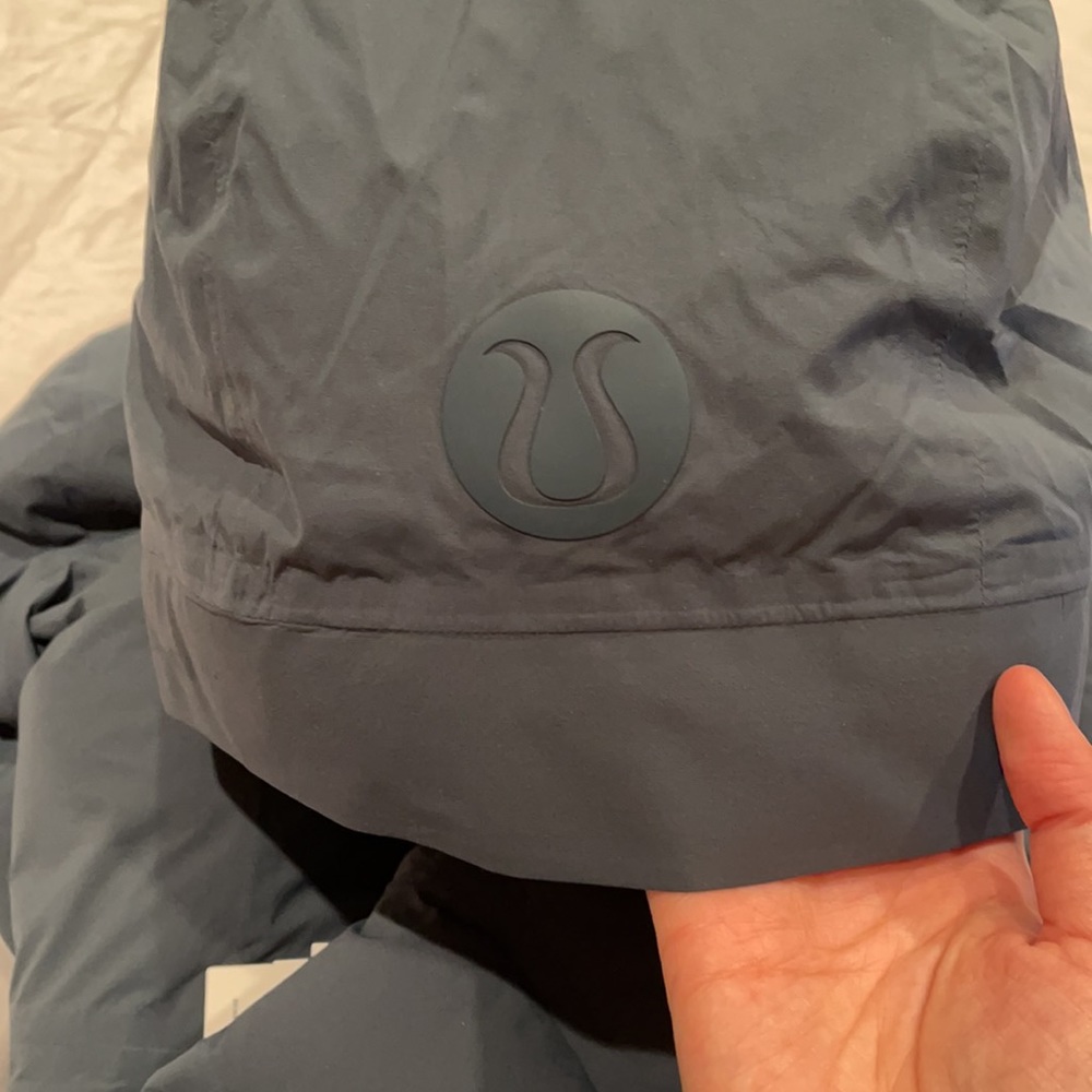 Lululemon Jacket - Picture 4 of 8